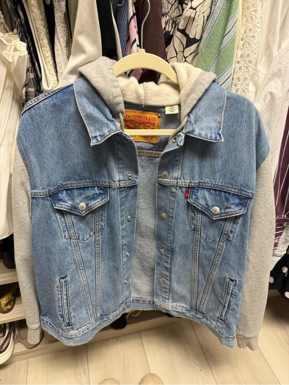 Levi's Vintage Fit Blue Denim Hooded Jacket with Gray Sleeves Men’s L - Picture 1 of 5